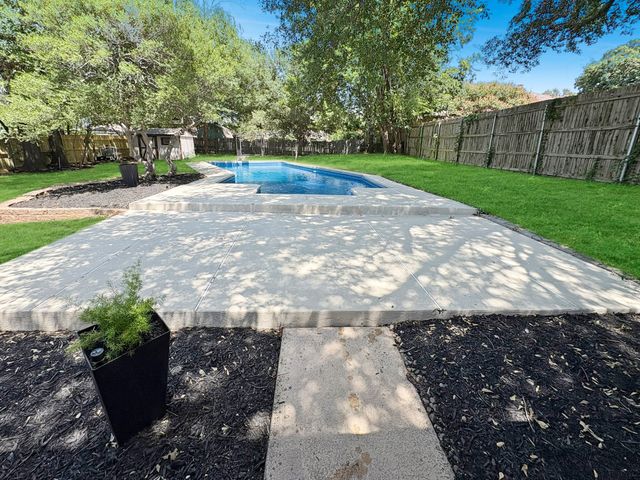 3236 Pearl Street, Bedford, TX 76021