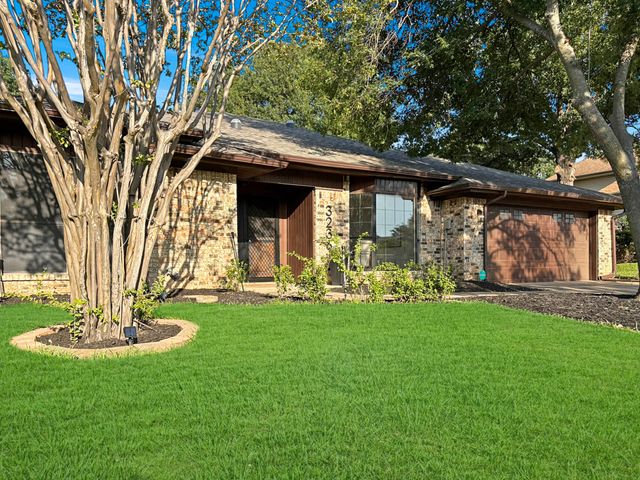 3236 Pearl Street, Bedford, TX 76021