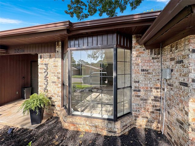 3236 Pearl Street, Bedford, TX 76021
