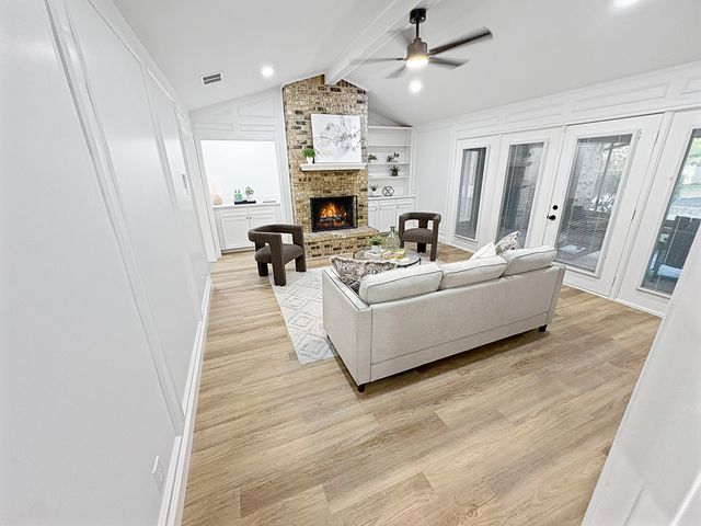 3236 Pearl Street, Bedford, TX 76021
