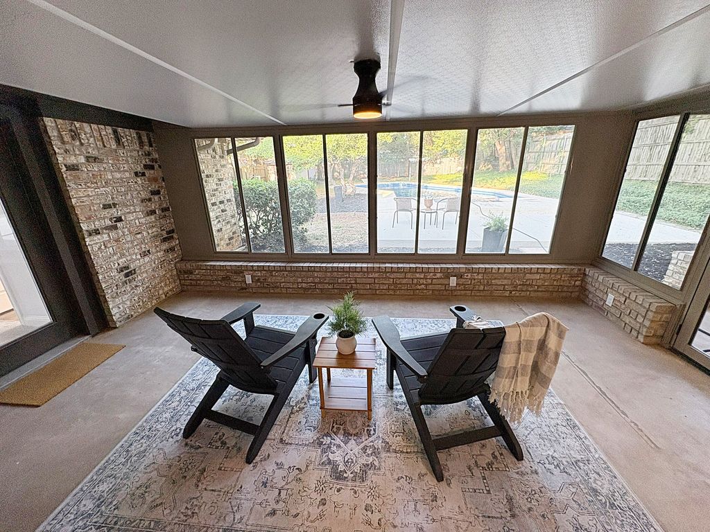 3236 Pearl Street, Bedford, TX 76021