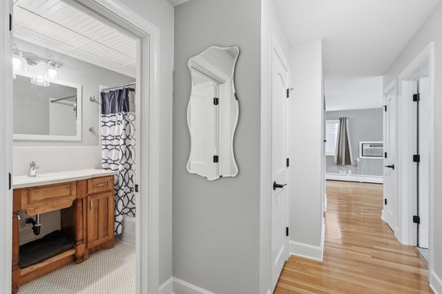 2507 Bryant Avenue S 103, Minneapolis, MN 55405