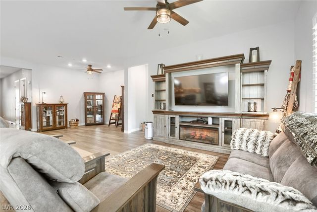 724 Dowland Street, Henderson, NV 89011
