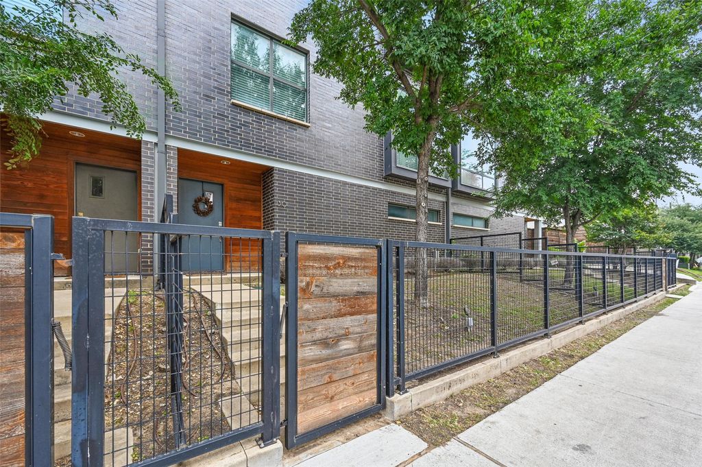 2280 N Fitzhugh Avenue 30, Dallas, TX 75204