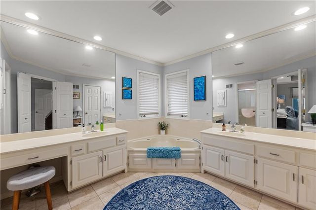 5408 W 97TH Circle, Overland Park, KS 66207