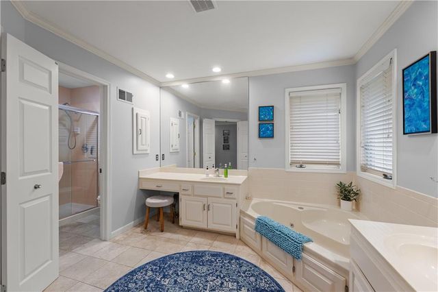 5408 W 97TH Circle, Overland Park, KS 66207