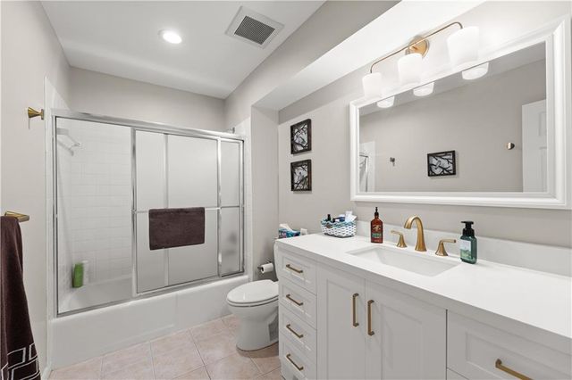 5408 W 97TH Circle, Overland Park, KS 66207