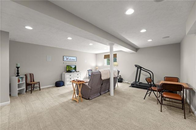 5408 W 97TH Circle, Overland Park, KS 66207