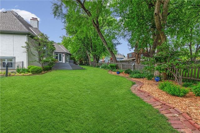 5408 W 97TH Circle, Overland Park, KS 66207