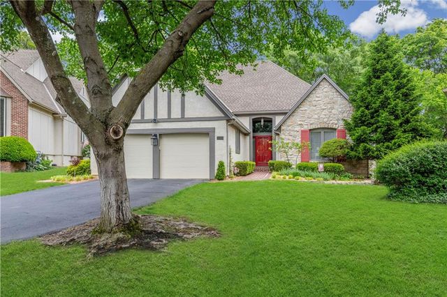 5408 W 97TH Circle, Overland Park, KS 66207