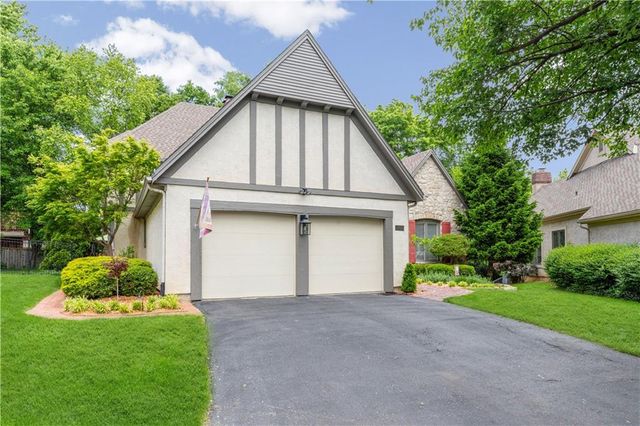 5408 W 97TH Circle, Overland Park, KS 66207
