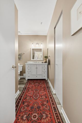 1222 Chicago Avenue 703, Evanston, IL 60202