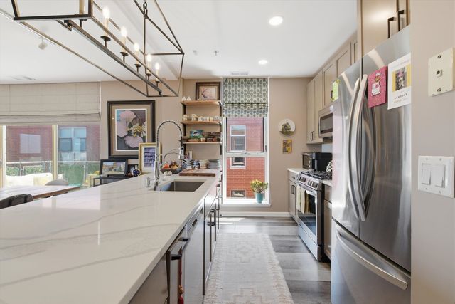 1222 Chicago Avenue 703, Evanston, IL 60202