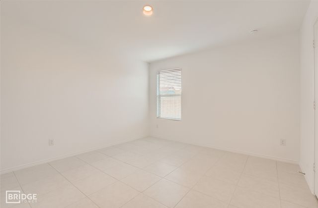 305 Dry Canyon Way, Fort Worth, TX 76052