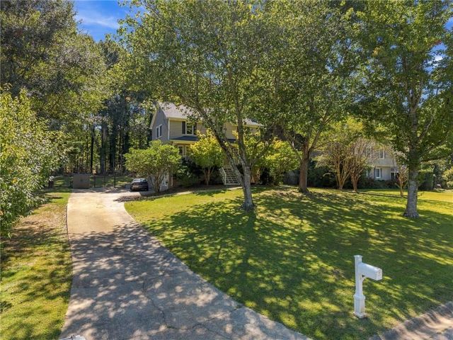 104 Courtland Circle, Powder Springs, GA 30127
