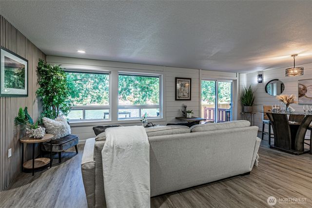 7840 Warbler Court SE, Olympia, WA 98513