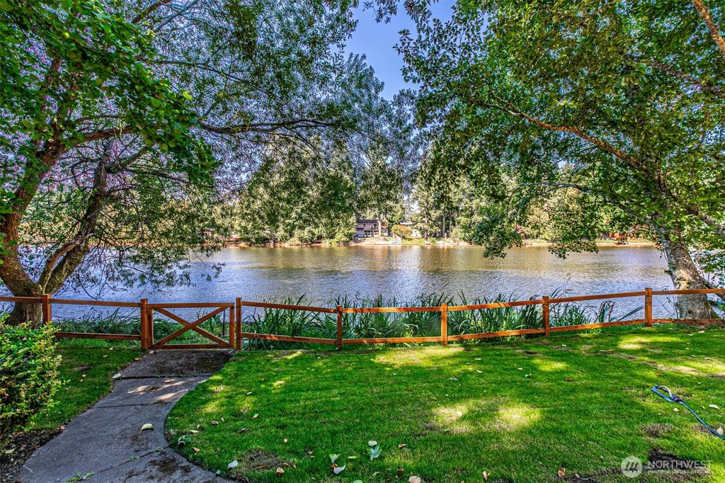 7840 Warbler Court SE, Olympia, WA 98513