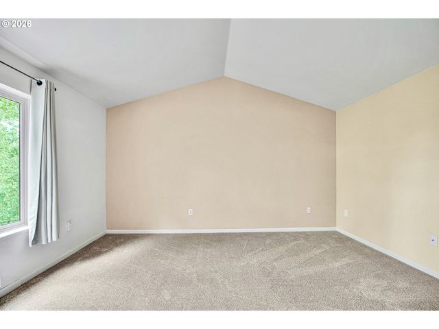 7165 Sw SAGERT St 103, Tualatin, OR 97062