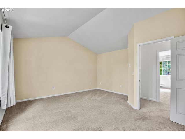7165 Sw SAGERT St 103, Tualatin, OR 97062