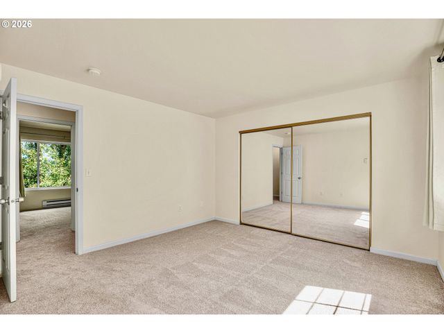 7165 Sw SAGERT St 103, Tualatin, OR 97062