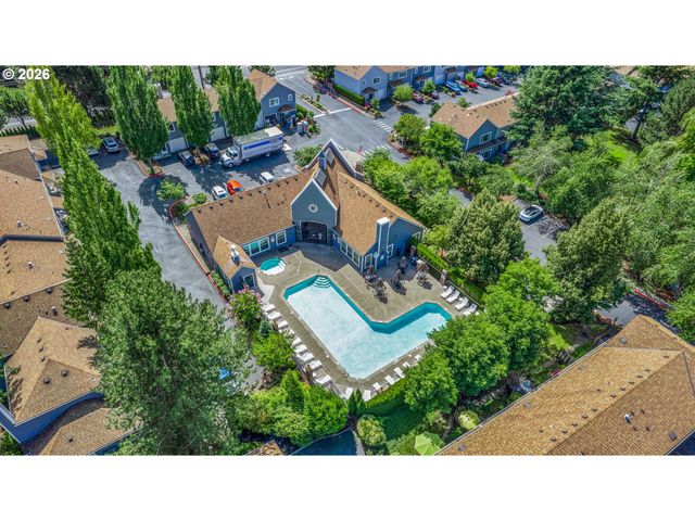 7165 Sw SAGERT St 103, Tualatin, OR 97062