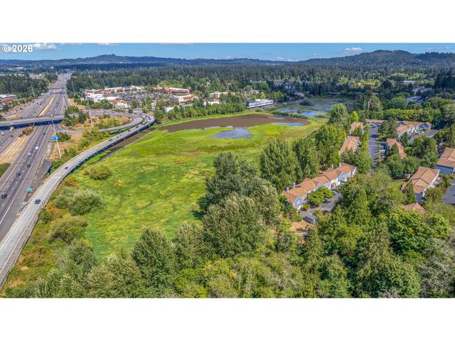 7165 Sw SAGERT St 103, Tualatin, OR 97062
