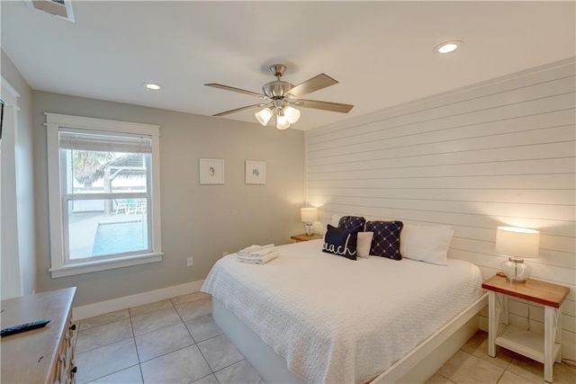 609 Sandy Lane, Port Aransas, TX 78373