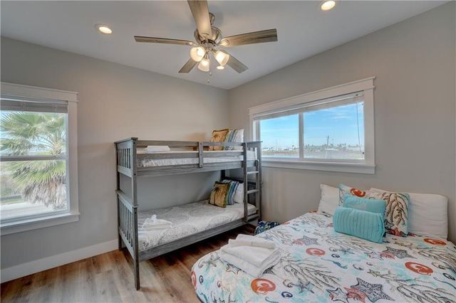 609 Sandy Lane, Port Aransas, TX 78373