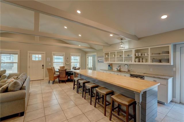 609 Sandy Lane, Port Aransas, TX 78373