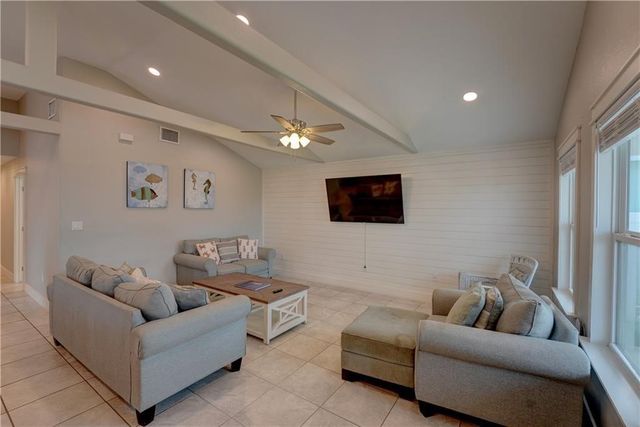 609 Sandy Lane, Port Aransas, TX 78373