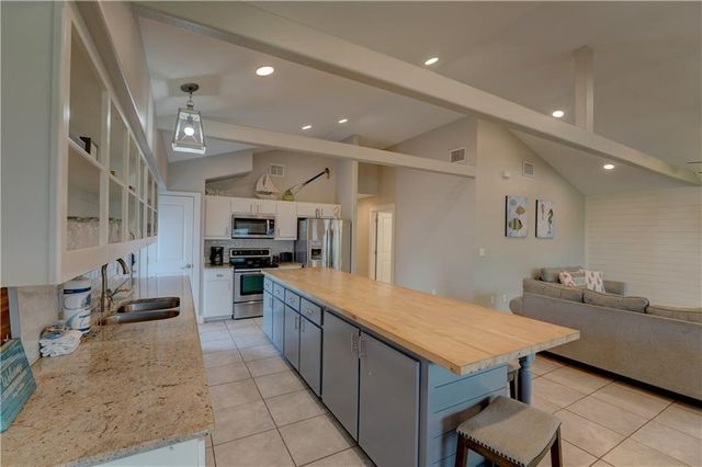 609 Sandy Lane, Port Aransas, TX 78373