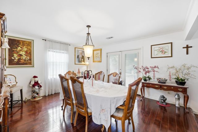 1932 Sandpiper Ln., Surfside Beach, SC 29575