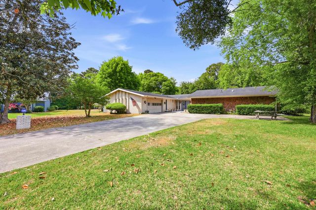 1932 Sandpiper Ln., Surfside Beach, SC 29575