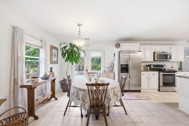 1932 Sandpiper Ln., Surfside Beach, SC 29575