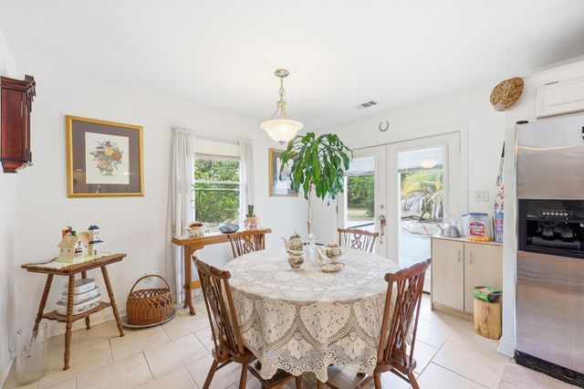 1932 Sandpiper Ln., Surfside Beach, SC 29575