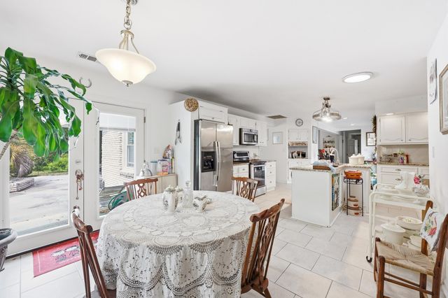 1932 Sandpiper Ln., Surfside Beach, SC 29575