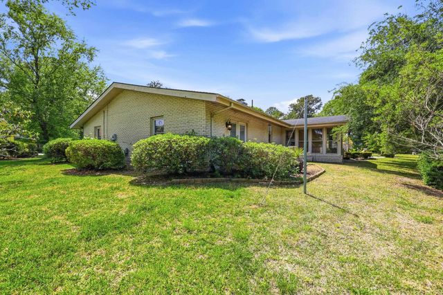 1932 Sandpiper Ln., Surfside Beach, SC 29575
