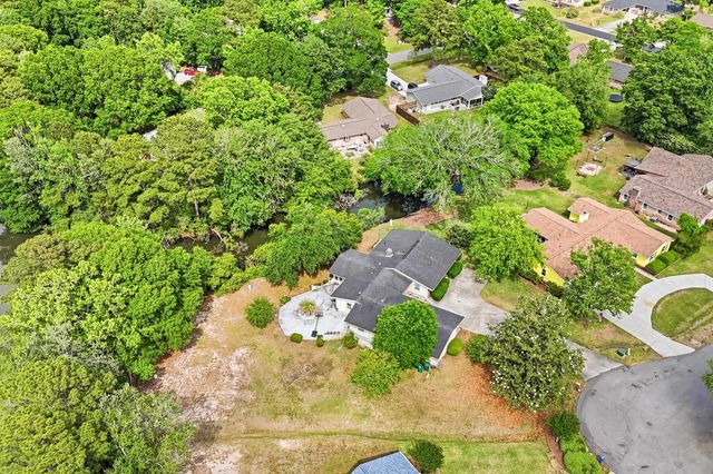 1932 Sandpiper Ln., Surfside Beach, SC 29575
