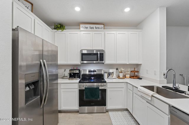 2160 WINDWARD CAY Lane, Middleburg, FL 32068