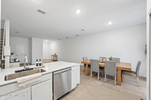 2160 WINDWARD CAY Lane, Middleburg, FL 32068