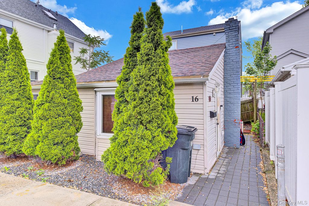 16 Cyrus Avenue, Brooklyn, NY 11229