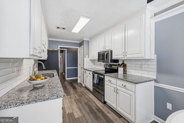 215 Ewing Drive, Social Circle, GA 30025