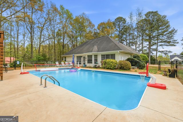 215 Ewing Drive, Social Circle, GA 30025