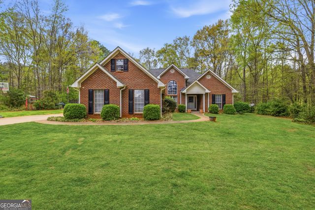 215 Ewing Drive, Social Circle, GA 30025