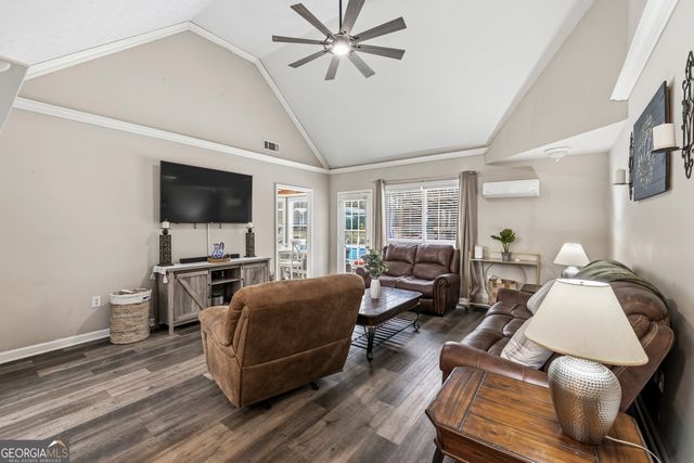 215 Ewing Drive, Social Circle, GA 30025