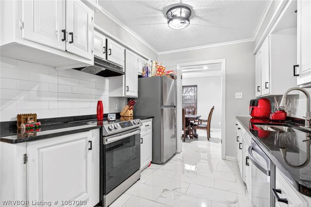 8901 Royal Ridge Drive, Fort Smith, AR 72903