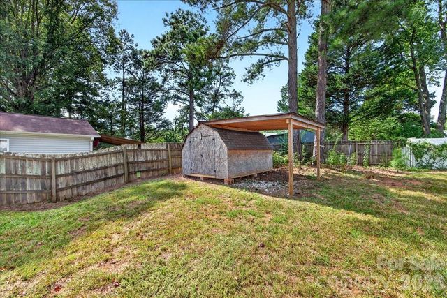 2519 Matthews Mint Hill Road, Matthews, NC 28105