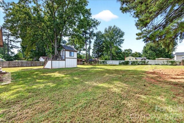 2519 Matthews Mint Hill Road, Matthews, NC 28105