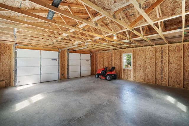 572 Edgerton Road, Edgerton, WI 53534