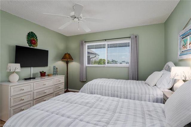 5419 Rattlensake Hammock RD 307F, Naples, FL 34113